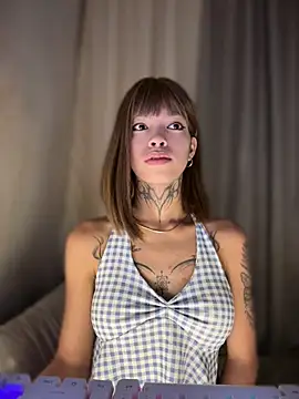 Sugarcandyyy online show from April 23, 2026, 3:58 pm