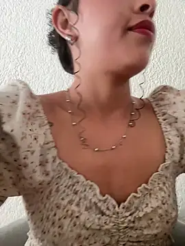Yasmin777  online show from May 13, 2026, 5:32 pm