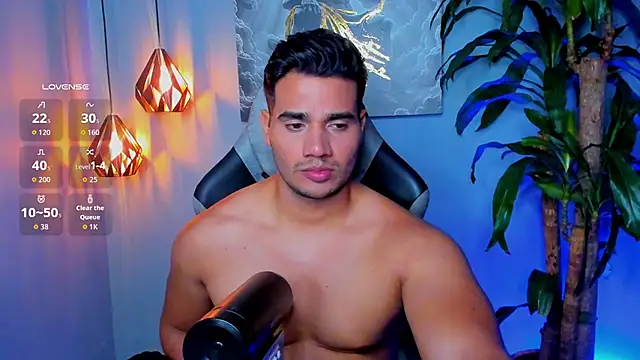 AndresR3 online show from November 27, 2025, 11:51 pm