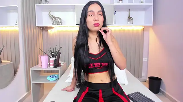 natalyWilliams online show from April 18, 2026, 12:20 pm