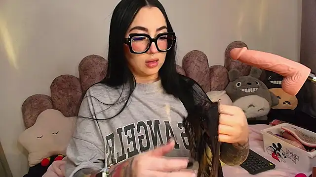 Claiborne Morris online show from September 29, 2025, 12:27 am