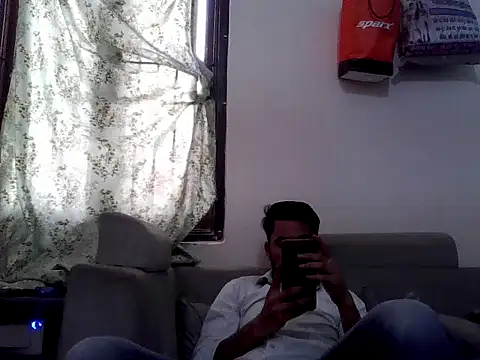 urdreamman online show from April 6, 2026, 5:41 am