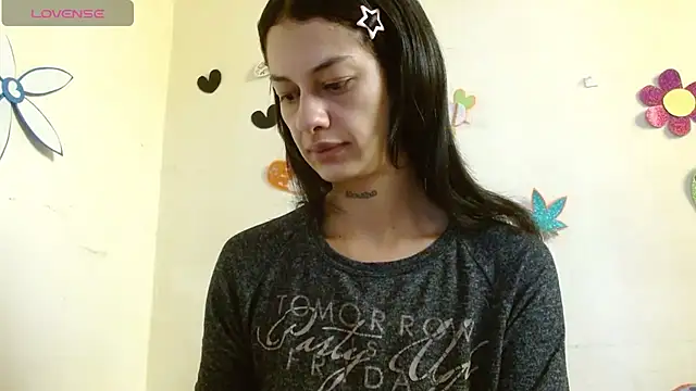 Akasha001 online show from October 6, 2025, 1:19 pm