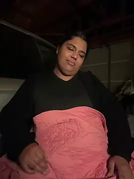 1n0nlythroat online show from December 17, 2025, 1:44 am