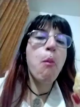  Alaskamisa online show from November 6, 2025, 2:23 am