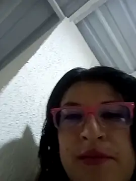 Snapshot of _Alaskamisa chatting on May 3, 2026, 1:11 am Alaskamisa online show from May 3, 2026, 1:11 am