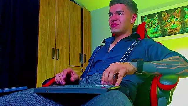 ALPHA DOMINUS  online show from September 24, 2025, 4:05 am