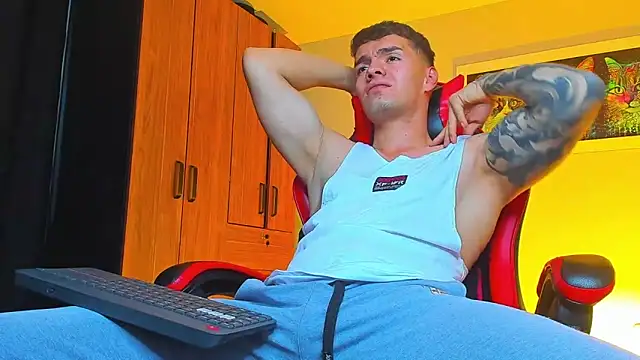 ALPHA DOMINUS  online show from October 1, 2025, 4:29 am