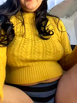 misharani00 online show from November 12, 2025, 2:56 am