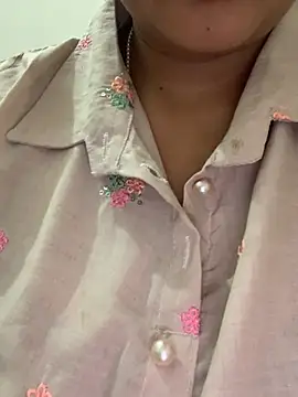 misharani00 online show from November 23, 2025, 11:43 am