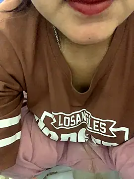 misharani00 online show from November 27, 2025, 3:52 am