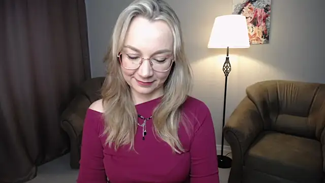 Ava Elior online show from March 22, 2026, 8:18 am