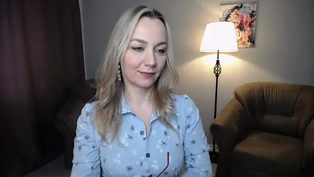 Ava Elior online show from April 21, 2026, 11:49 am