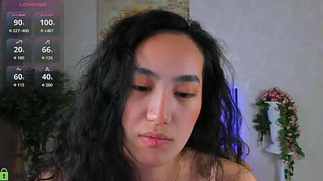 FlirtyAura online show from February 6, 2026, 3:44 am