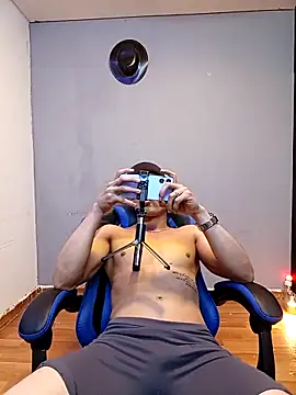 jhonny thes28 online show from February 18, 2026, 3:02 am