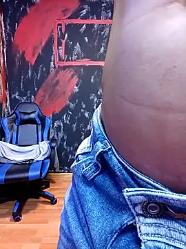 jhonny thes28 online show from March 24, 2026, 11:32 pm