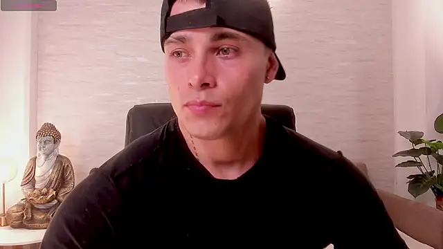 connorsmiith online show from April 7, 2026, 10:42 pm