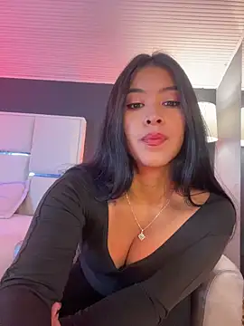 BellaFernandez   online show from April 30, 2026, 1:06 pm
