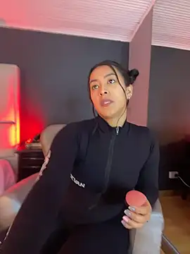 BellaFernandez   online show from June 5, 2026, 1:50 pm