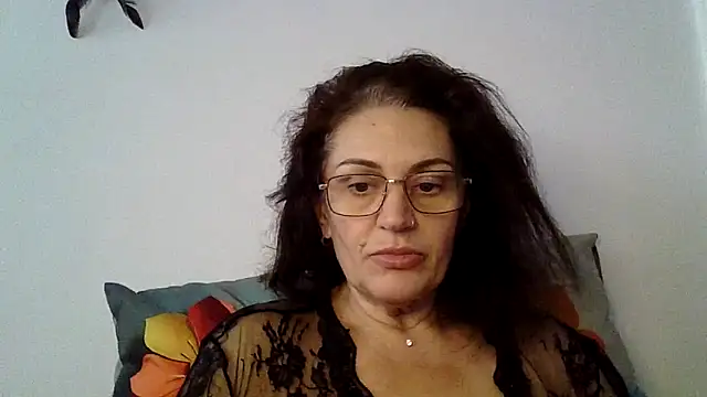 Snapshot of RubyyRosee chatting on October 8, 2025, 1:31 pm RubyyRosee online show from October 8, 2025, 1:31 pm