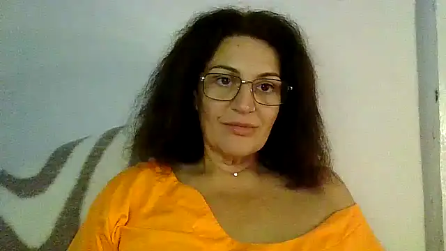 Snapshot of RubyyRosee chatting on October 13, 2025, 1:22 pm RubyyRosee online show from October 13, 2025, 1:22 pm