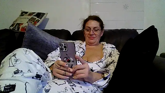 Snapshot of RubyyRosee chatting on November 9, 2025, 10:02 am RubyyRosee online show from November 9, 2025, 10:02 am