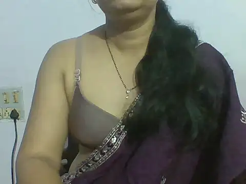 Snapshot of Marathi_q4een01 chatting on July 10, 2026, 3:55 am Marathi q4een01 online show from July 10, 2026, 3:55 am