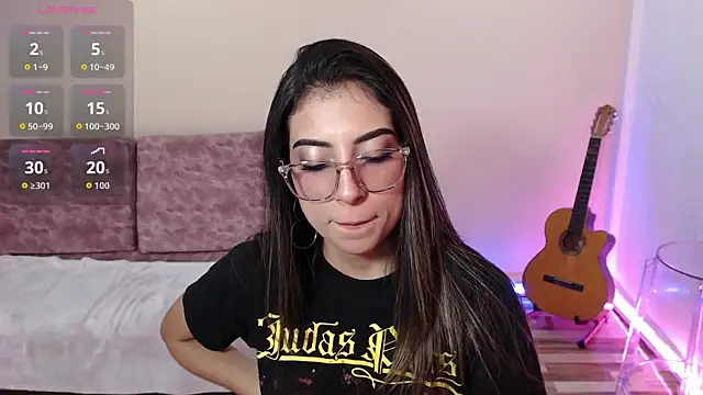 Susanahendrix online show from February 10, 2026, 7:07 pm