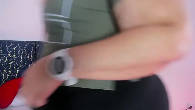 katte landerr online show from April 15, 2026, 1:29 pm