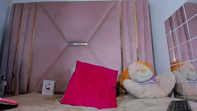 jazmin waked online show from November 15, 2025, 3:26 am