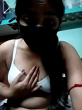 Snehabeauti online show from October 15, 2025, 5:24 pm