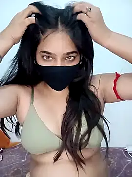 Snapshot of Snehabeauti chatting on April 1, 2026, 4:59 pm Snehabeauti online show from April 1, 2026, 4:59 pm