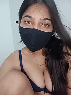 Snapshot of Snehabeauti chatting on May 24, 2026, 11:43 pm Snehabeauti online show from May 24, 2026, 11:43 pm