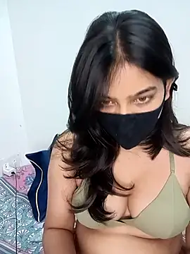 Snapshot of Snehabeauti chatting on June 18, 2026, 3:49 pm Snehabeauti online show from June 18, 2026, 3:49 pm