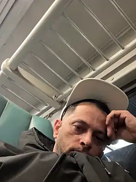 Carlosmauricio123 online show from February 15, 2026, 4:53 am