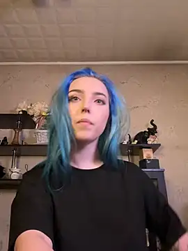 Snapshot of lis_silver chatting on April 5, 2026, 12:35 pm lis silver online show from April 5, 2026, 12:35 pm