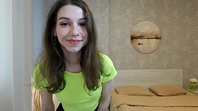 KellyShines online show from April 15, 2026, 9:38 am