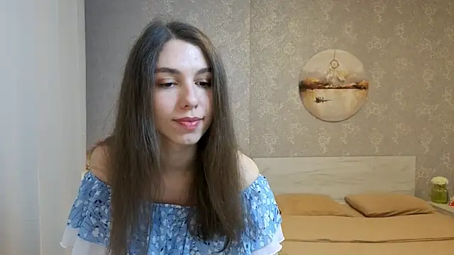 Snapshot of KellyShines chatting on June 3, 2026, 6:24 pm KellyShines online show from June 3, 2026, 6:24 pm