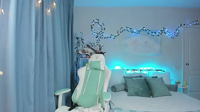 Zoe Vee online show from March 1, 2026, 3:19 am