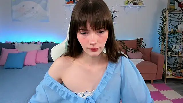 Snapshot of Zoe_Vee chatting on July 18, 2026, 3:54 am Zoe Vee online show from July 18, 2026, 3:54 am