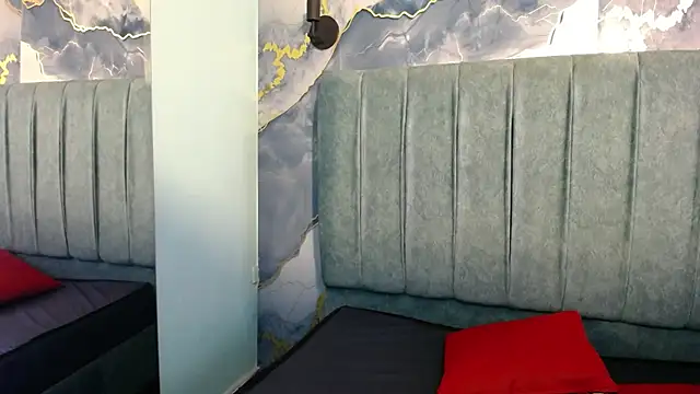 Snapshot of Megara_25 chatting on July 8, 2026, 4:55 pm Megara 25 online show from July 8, 2026, 4:55 pm