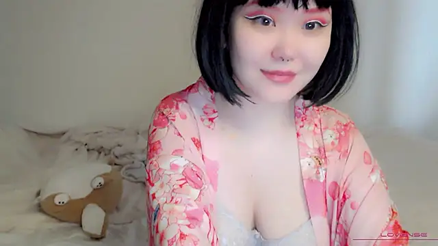 tsunade chan online show from October 8, 2025, 5:16 am