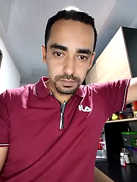 stivenlujan69 online show from October 5, 2025, 1:48 am