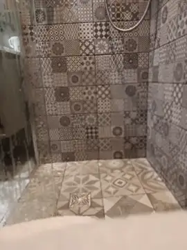 str8matesirishoz online show from April 21, 2026, 1:42 am