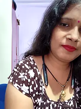 Snapshot of Sonalihot_ chatting on June 1, 2026, 10:39 am Sonalihot online show from June 1, 2026, 10:39 am