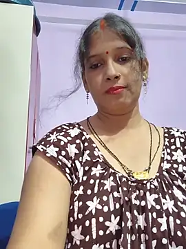 Snapshot of Sonalihot_ chatting on June 10, 2026, 6:12 am Sonalihot online show from June 10, 2026, 6:12 am