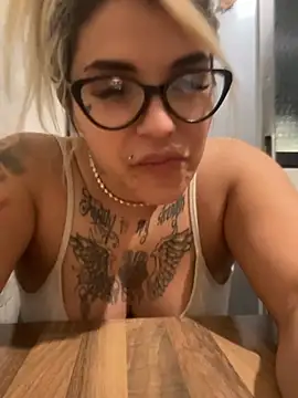 Princess-Jasmine07 online show from April 15, 2026, 6:37 pm