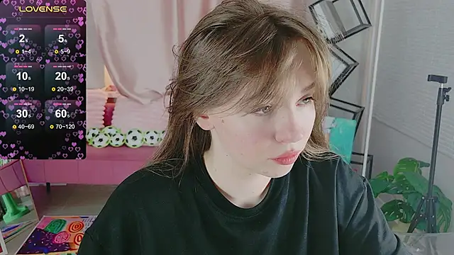 Snapshot of Moon__Bunny chatting on July 2, 2026, 3:40 pm Moon Bunny online show from July 2, 2026, 3:40 pm