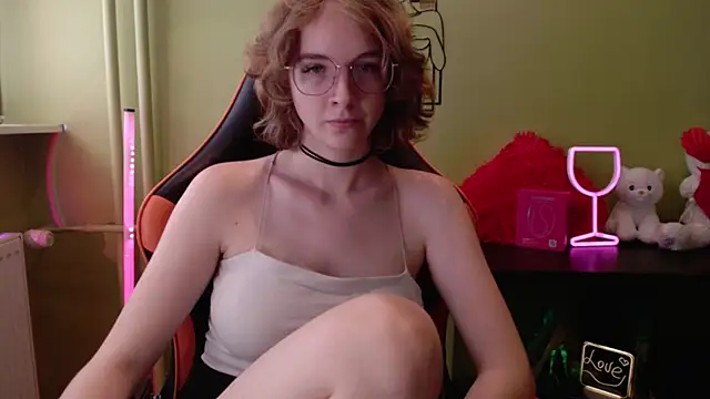 Snapshot of juicyPenny chatting on May 26, 2026, 8:21 am juicyPenny online show from May 26, 2026, 8:21 am