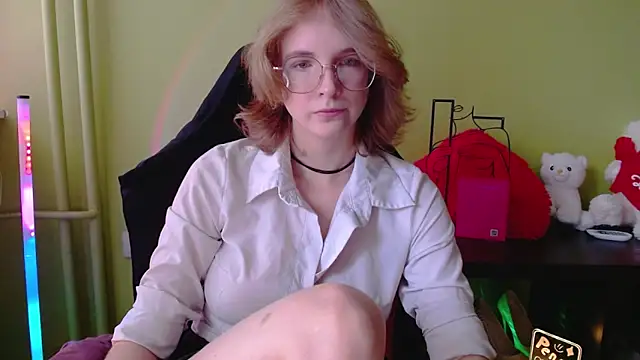 Snapshot of juicyPenny chatting on June 10, 2026, 12:37 pm juicyPenny online show from June 10, 2026, 12:37 pm